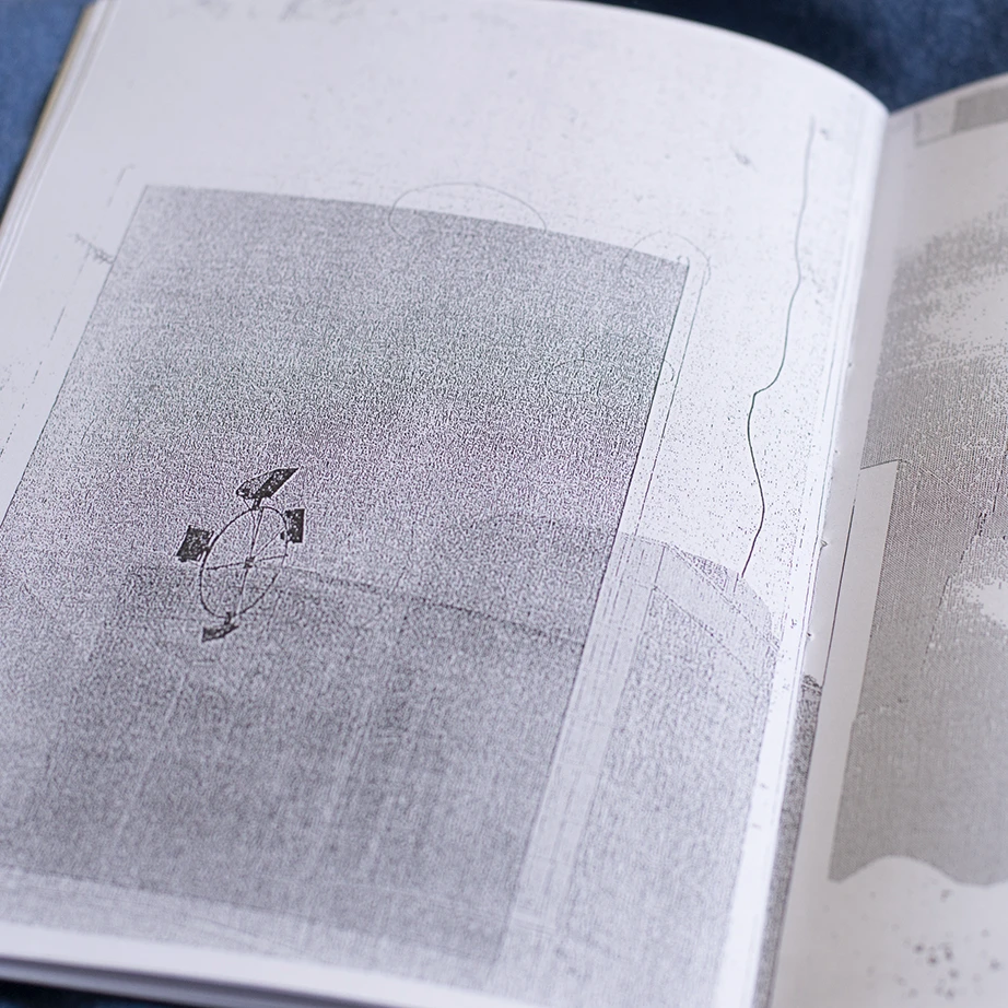 Zine I made on HKU with some photocopied pictures of clouds.